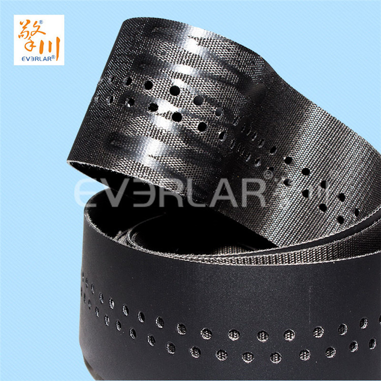 黑色PVC輸送帶鋼扣接頭與熱熔接頭的區別